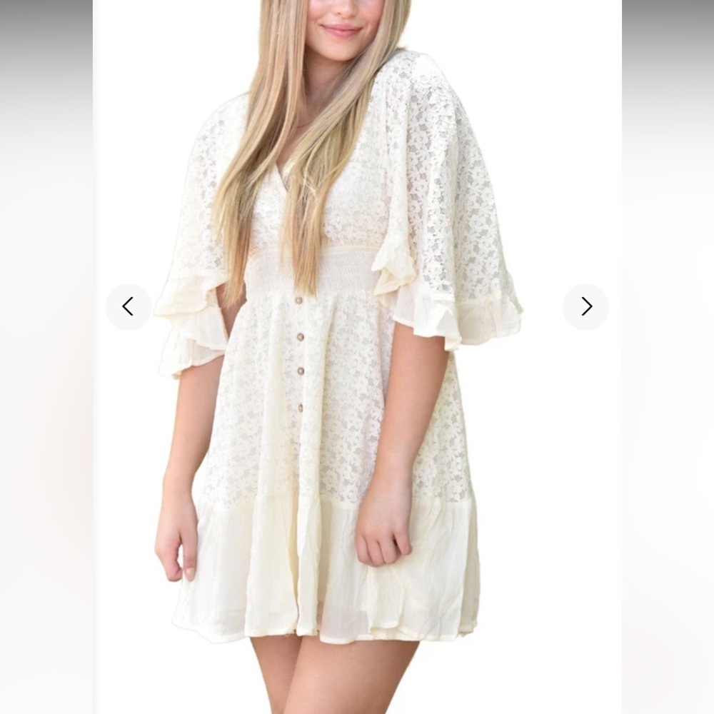 NWT PaperMoon Ivory Lace Smocked Waist Boho Flowy Mini Dress Women's Size Medium